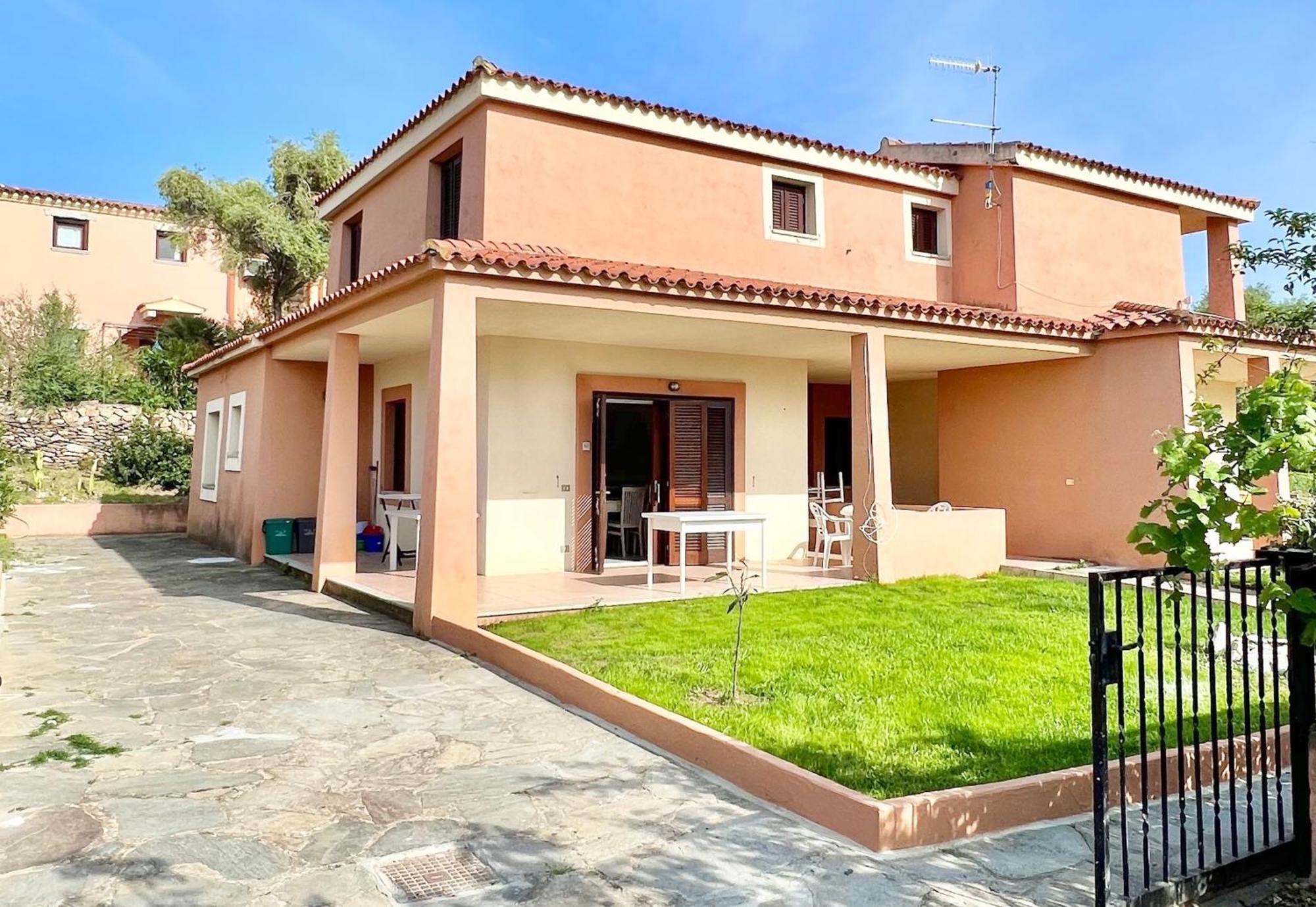 Iss Travel, Gli Asfodeli - Large Apartments With Private Terrace Сан-Теодоро Экстерьер фото